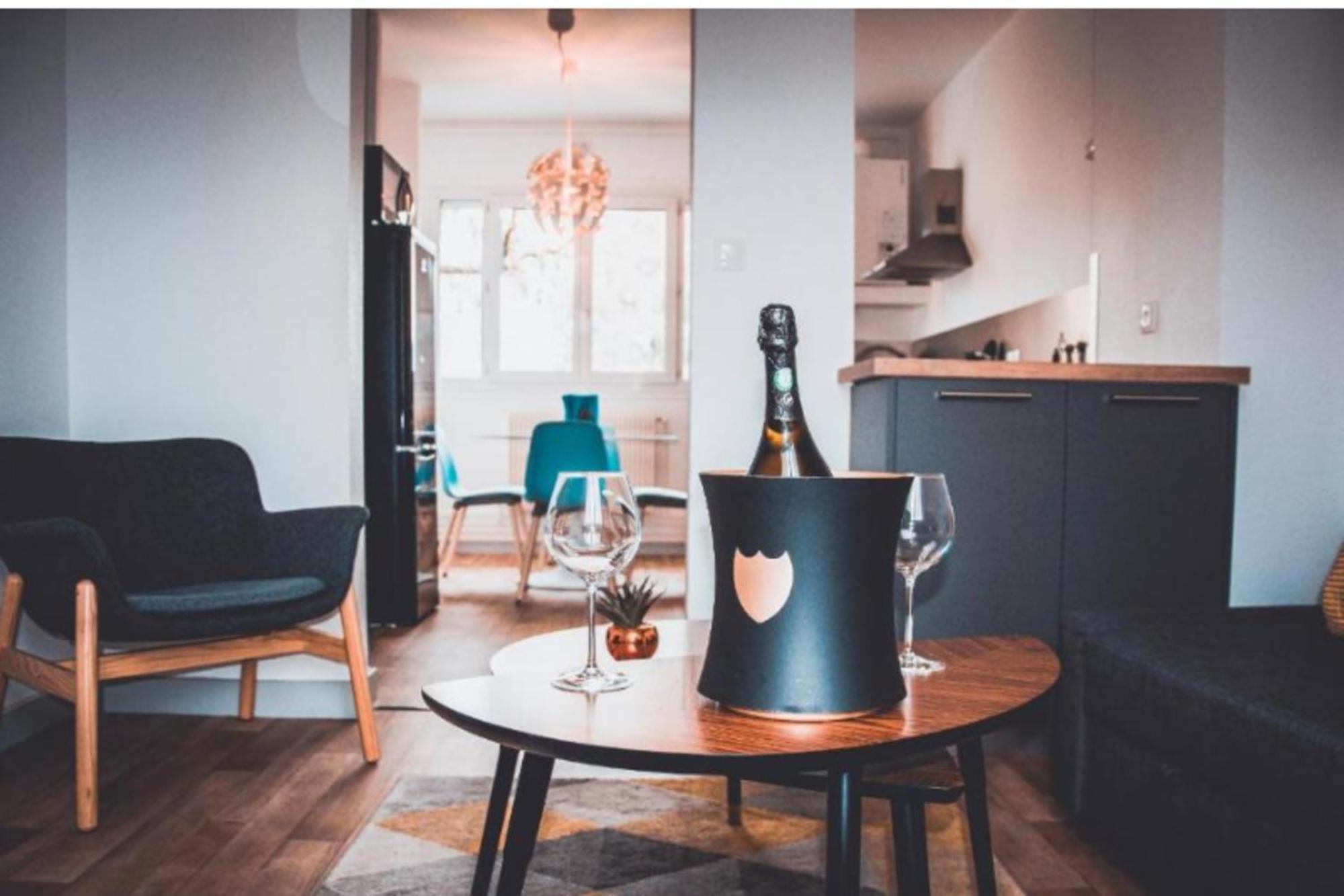 Le Lotus - Avec Place De Parking Annecy Ngoại thất bức ảnh